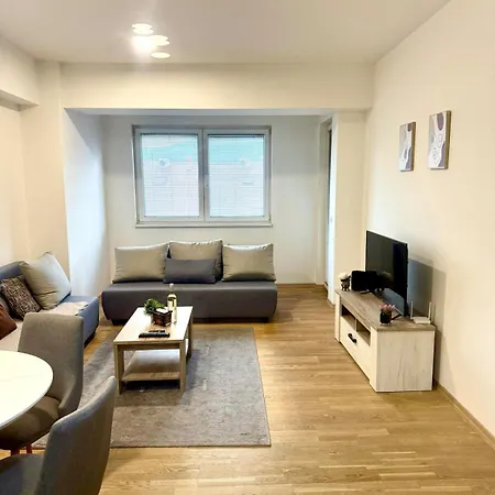 Charming Urban Retreat In