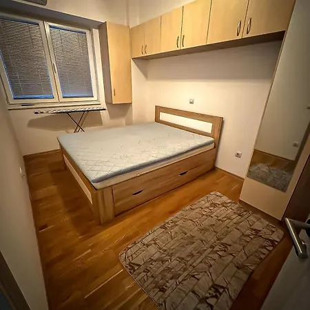 Daire Charming Urban Retreat In *
