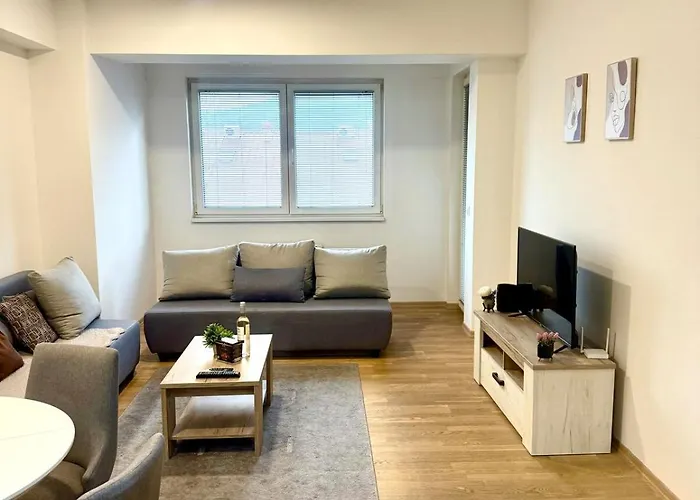 Charming Urban Retreat In