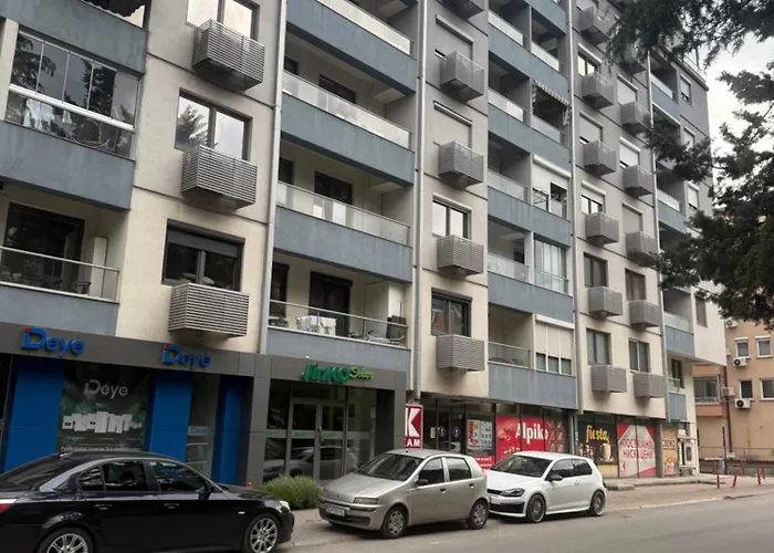 Apartment Charming Urban Retreat In Skopje